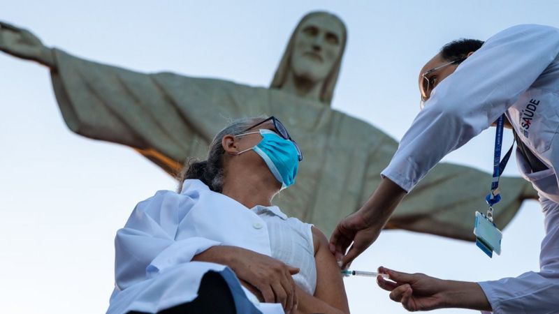 Lo que se sabe de la abrupta caída de casos nuevos de coronavirus en Sudamérica
