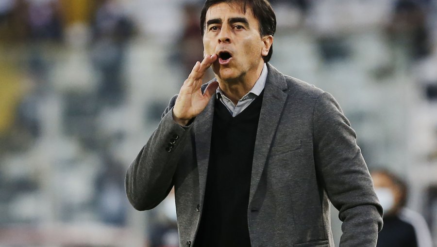 Quinteros valora la llegada de Santos: "Tiene condiciones, puede aportar mucho al equipo"