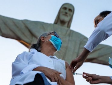 Lo que se sabe de la abrupta caída de casos nuevos de coronavirus en Sudamérica