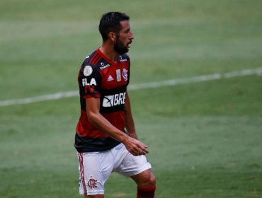 Revelan que Mauricio Isla rechazó una oferta desde España para continuar en el Flamengo