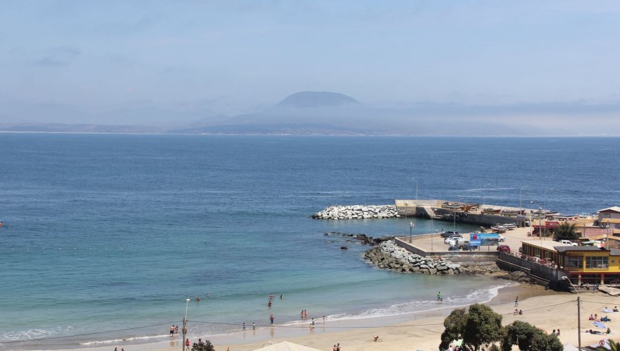 Padre pierde la vida tras lanzarse al mar para rescatar a su hija en playa Pichicuy de La Ligua