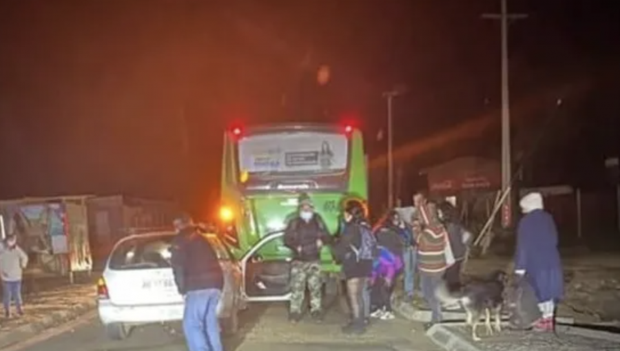 Hombre muere tras ser baleado mientras conducía su automóvil en Laguna Verde: desconocido en moto habría disparado