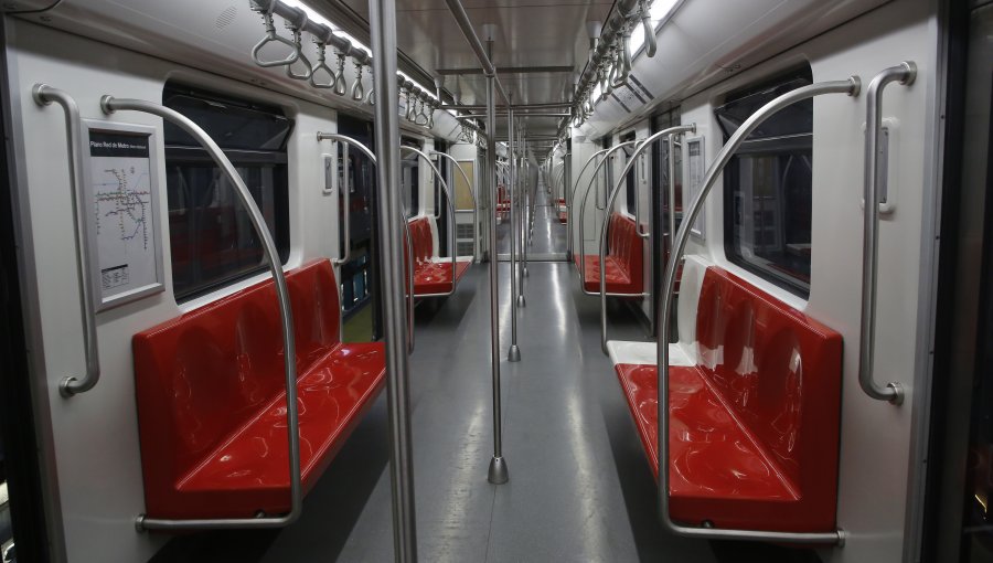 Falla de energía forzó suspensión del servicio de Metro de Santiago en la línea 3