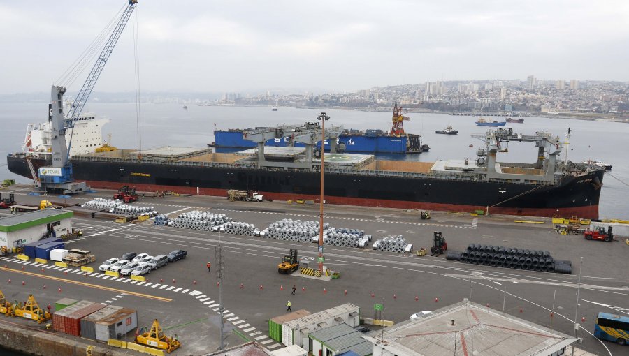 Dos ciudadanos indios llegaron fallecidos a Valparaíso en un buque de carga