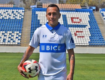 Fabián Orellana fue presentado en la UC: "Siento que tengo fútbol para rato"