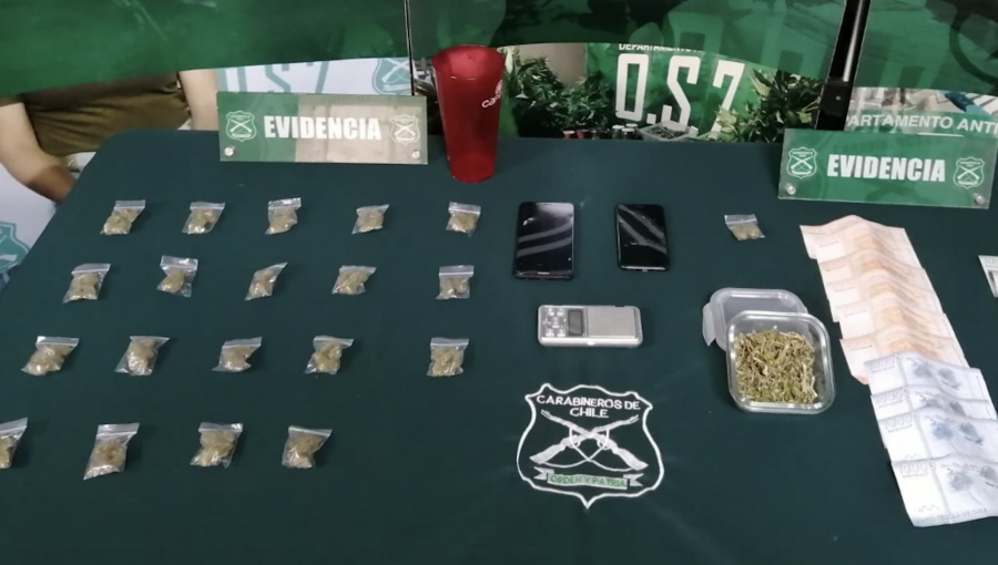 Detienen a dos sujetos que traficaban droga a través de aplicaciones de celular en Viña del Mar