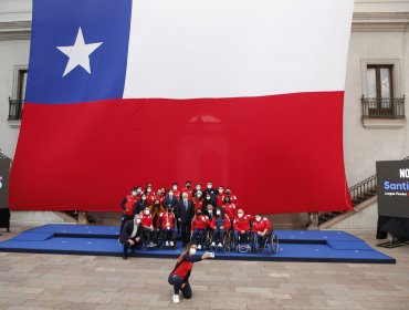 Deportistas que participaron en Juegos Olímpicos y Paralímpicos fueron homenajeados en La Moneda