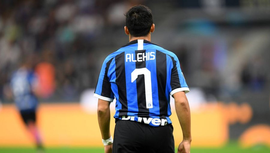 Critican a Alexis en Italia: "Falló un gol que alguien como él no puede hacerlo"