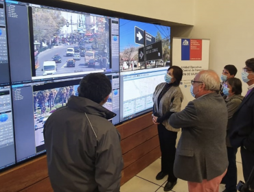 Hasta un 20% disminuirán los tiempos de viaje en San Felipe tras conectar semáforos al Centro de Control de Tránsito Regional