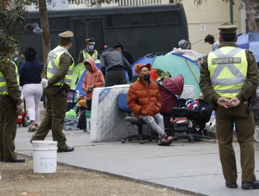 Migración en el norte del país desatada: Tras desalojo de plaza en Iquique ahora hay llamado a manifestaciones