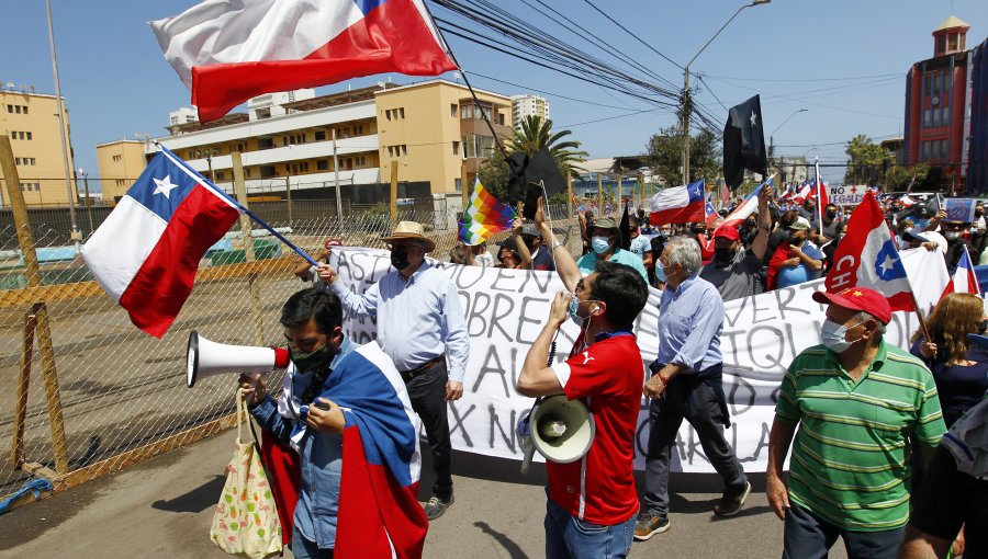 Iquique: Marcha contra inmigración masiva se tomó el centro de la comuna