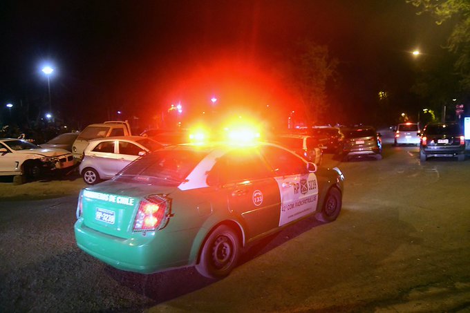 Dos menores de 9 y 15 años en San Bernardo reciben impactos de bala a bordo de un auto