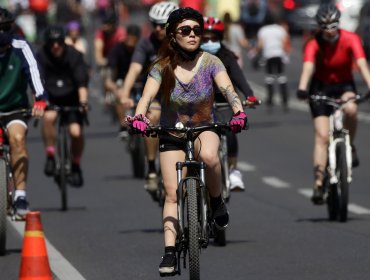 Alto flujo de asistentes marcó reapertura de la CicloRecreoVía en Providencia