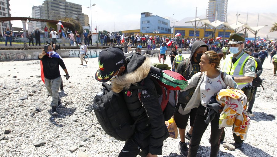 Partido Comunista responsabilizó a Presidente Piñera por incidentes "xenófobos" en Iquique