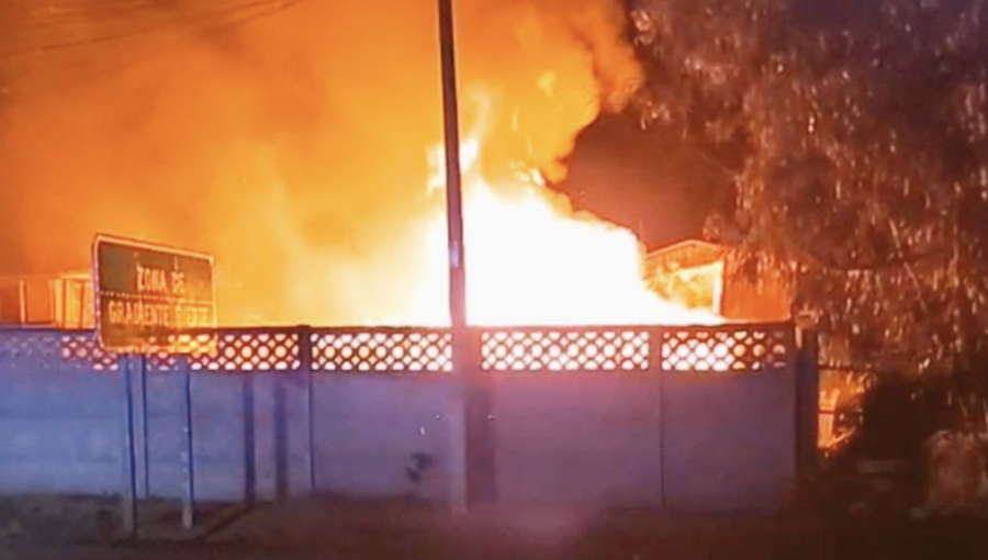 Dos personas y tres mascotas fueron encontradas sin vida tras incendio de vivienda en El Tabo