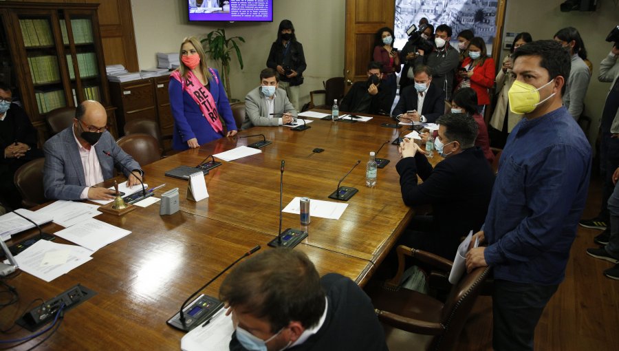 Comisión de Constitución de la Cámara aprueba y despacha a Sala el proyecto de cuarto retiro