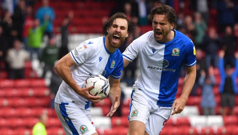 Ben Brereton sigue encendido en Inglaterra: anotó un doblete en derrota de Blackburn Rovers