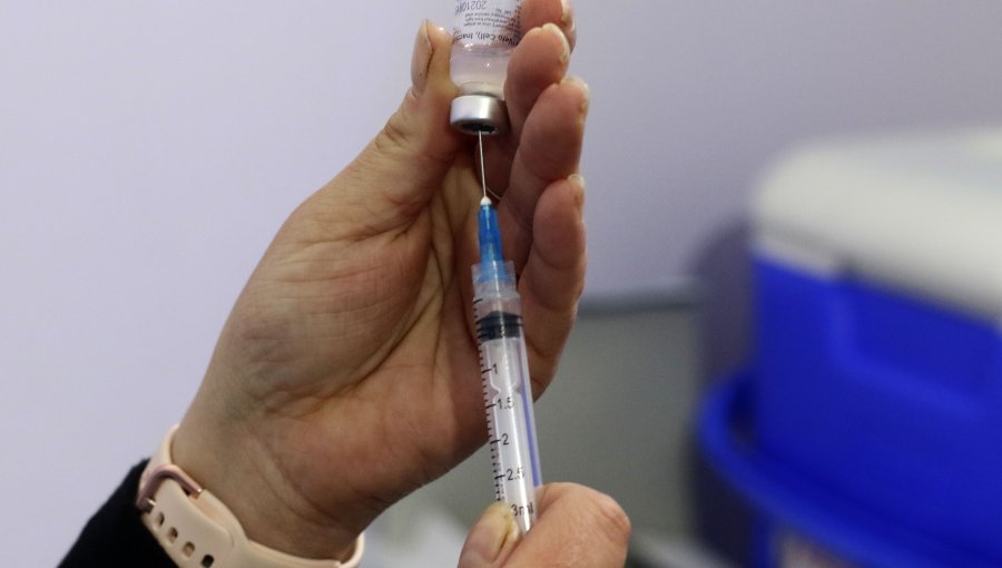 Ministerio de Salud advierte que hay más de 400 mil rezagados en vacunación de refuerzo