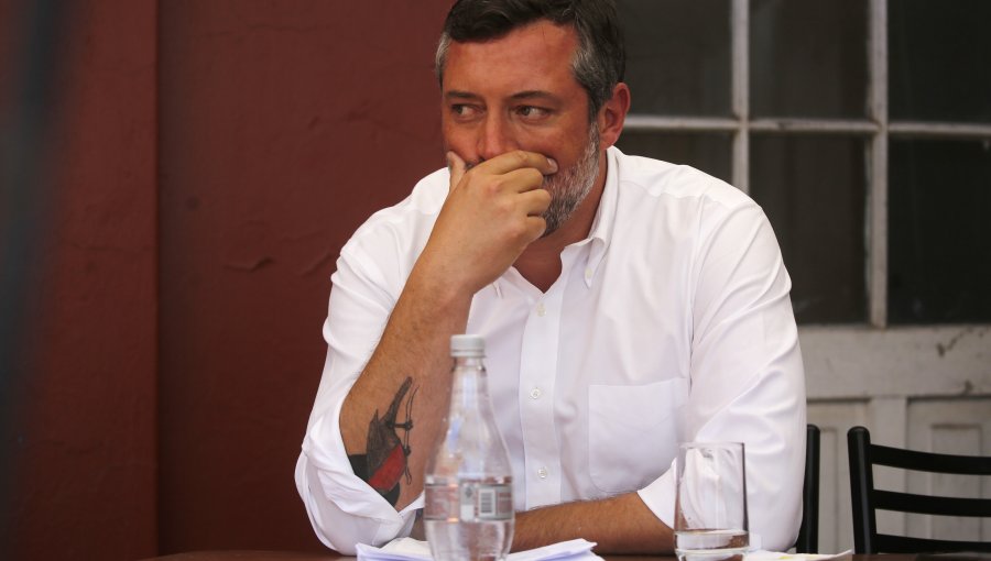 Sebastián Sichel calificó de “doloroso e inconsecuente” el apoyo de diputados oficialistas al cuarto retiro