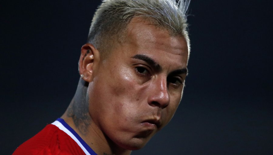 ANFP confirma que Eduardo Vargas será baja en la Roja tras sufrir una "lesión grave"