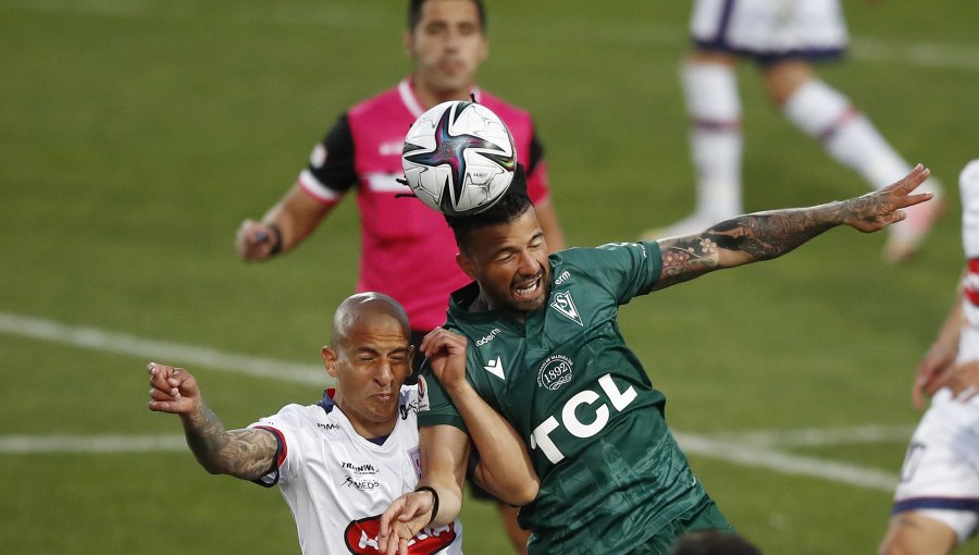 Con dos jugadores menos: S. Wanderers rescató un empate ante Melipilla en duelo de complicados