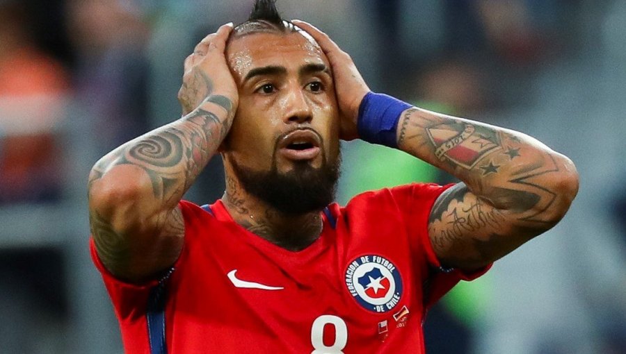 Captan a Arturo Vidal en estado de ebriedad tras noche de fiesta