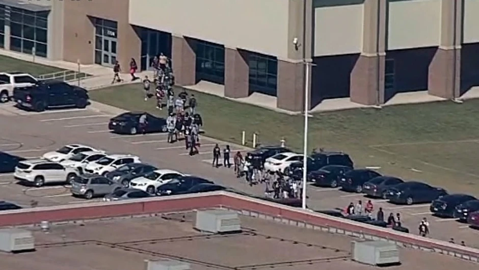 Al menos cuatro heridos deja tiroteo al interior de escuela secundaria de Texas