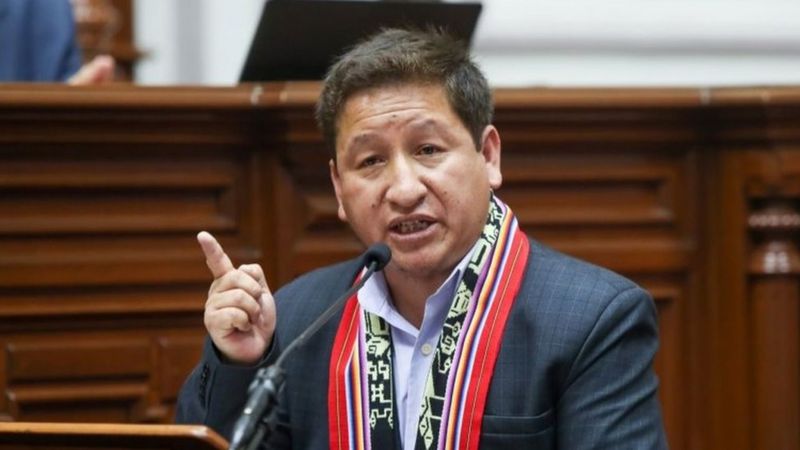 Guido Bellido presentó su renuncia a la Presidencia del Consejo de Ministros de Perú