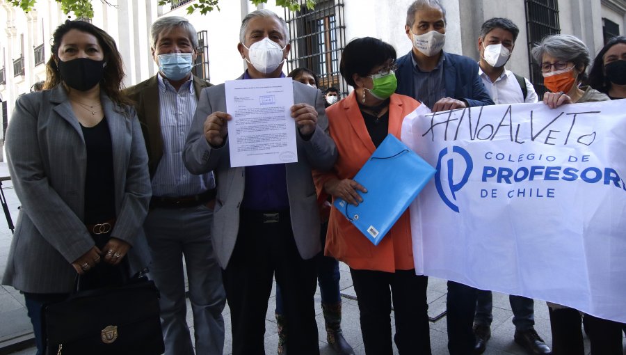 Colegio de Profesores llama a paro nacional por veto presidencial a proyecto que modifica el estatuto docente