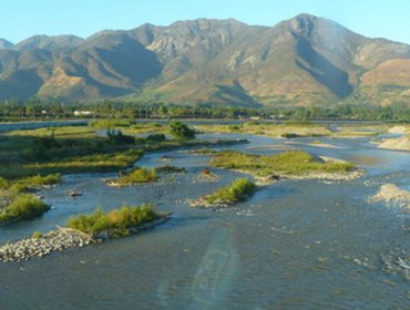 Piden al MOP que revierta intervención del río Aconcagua para abastecer el embalse Los Aromos de Limache