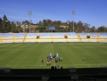 Autorizan aforo de 9.500 hinchas para el duelo entre Everton y Universidad de Chile en el estadio Sausalito