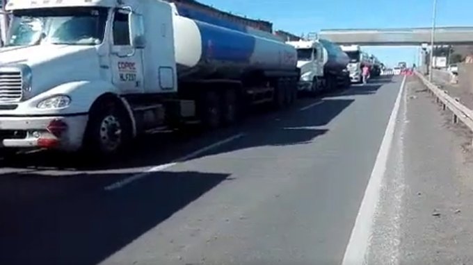 Camioneros deponen movilización que mantenía transito interrumpido en Ruta 5 Sur