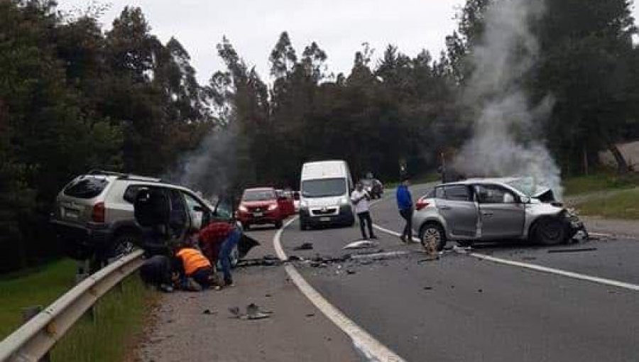 Un muerto y dos menores heridos dejó accidente de tránsito en la Ruta del Itata