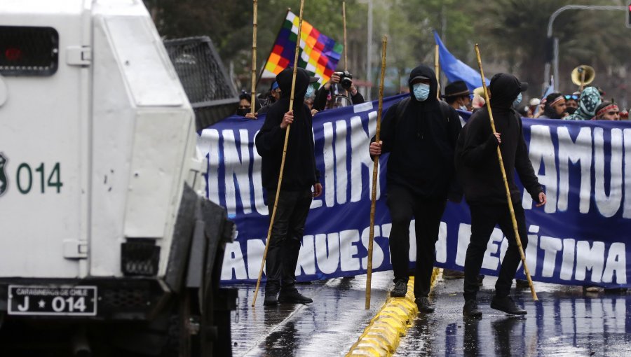 Muere mujer que fue herida por pirotecnia en manifestaciones de Plaza Italia