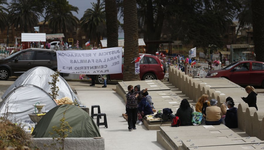 Nuevas tomas en cementerio de Playa Ancha: Siguen los problemas con sepulturas