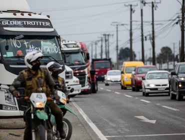 Camioneros depusieron el paro en rutas de la Macrozona Sur ante declaración de Estado de Emergencia