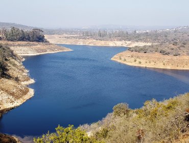 Esval afirma que al menos un millón de personas del Gran Valparaíso se quedarían sin agua potable en solo meses