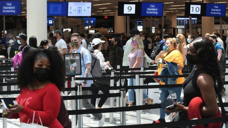 Las vacunas que Estados Unidos aceptará para admitir a viajeros extranjeros a partir del 8 de noviembre