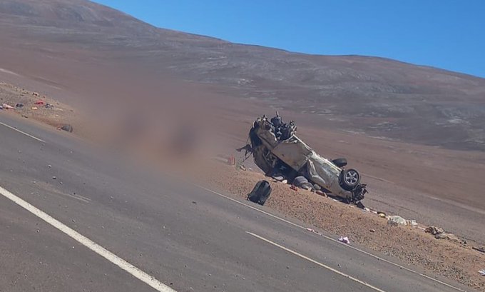 Taltal: Violento accidente de auto deja como saldo un bebé muerto y 4 heridos