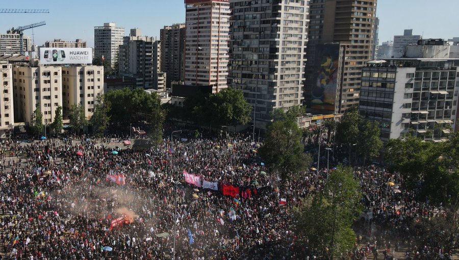 Diputados UDI piden que haya fiscales en distintas zonas para este 18 de octubre