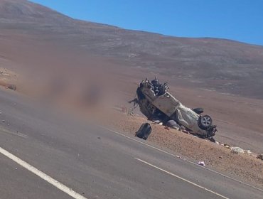 Taltal: Violento accidente de auto deja como saldo un bebé muerto y 4 heridos