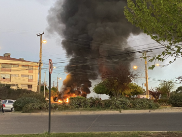 Valparaíso y Viña del Mar amanecieron con barricadas en diversos puntos a dos años del 18-0