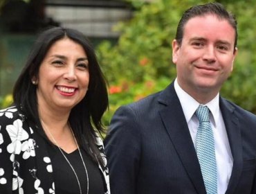 Acusan a ministra Karla Rubilar de utilizar recursos públicos para favorecer campaña parlamentaria de su pareja