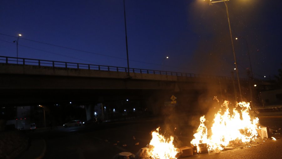 Registro Civil de Puente Alto fue vandalizado por desconocidos: Advierten retrasos en el servicio