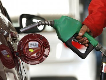 Por octava semana consecutiva: precios de todos los combustibles volverán a subir desde este jueves