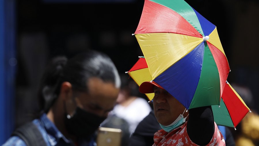 Especialistas advierten que ola de calor entre Coquimbo y O'Higgins se mantendrá hasta el sábado