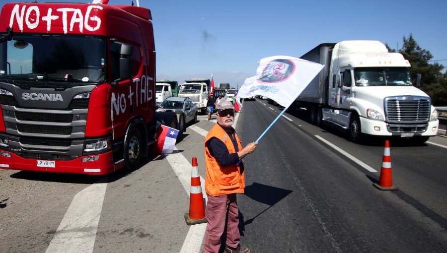 Protesta de No+TAG contra extensión de la autopista Vespucio Norte provoca congestión vehicular
