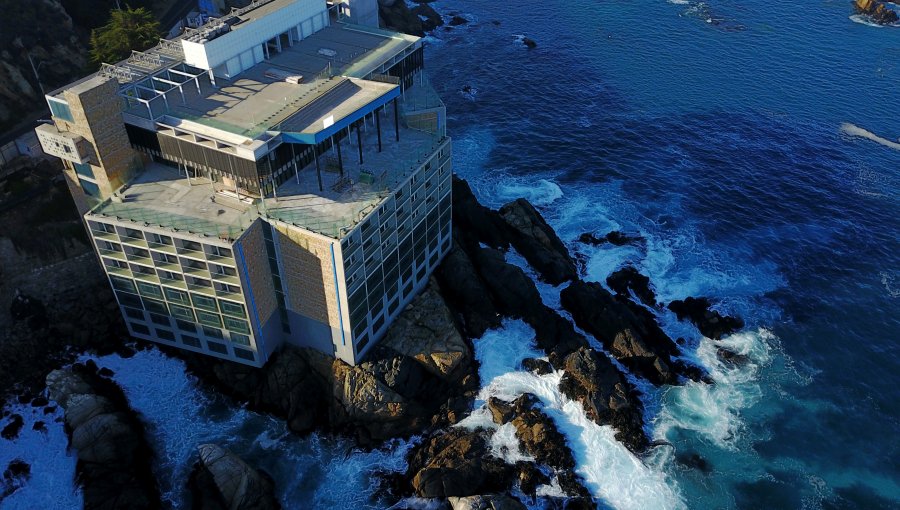 Inminente resolución: Corte de Apelaciones zanjará solicitud para demoler el hotel Punta Piqueros de Concón