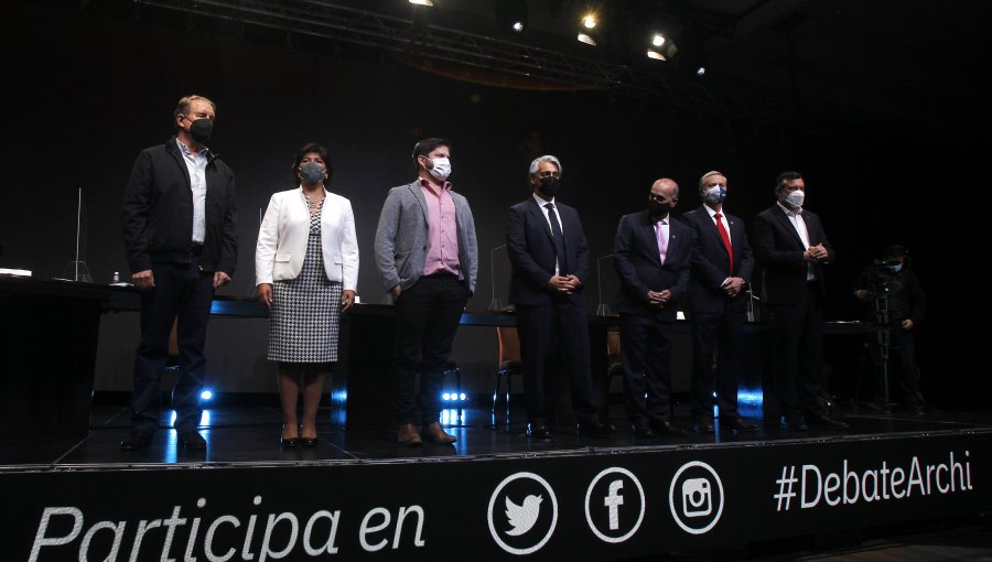 Tras lluvia de reclamos en redes sociales Anatel adelantó para las 20:00 horas el próximo debate presidencial