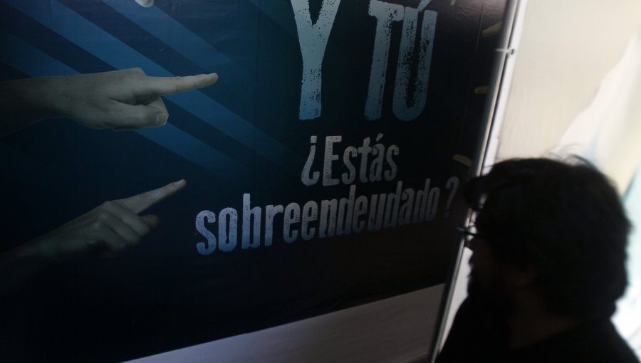 Deudores morosos en Chile disminuyeron un 7,9% en el último año